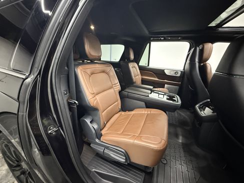 Used 2023 Lincoln Navigator L Reserve w/ Equipment Group 201A image 26