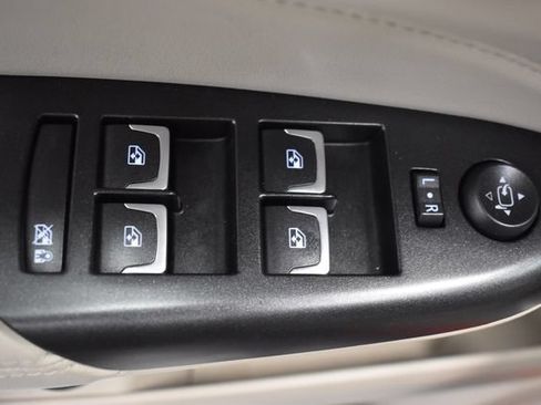 Used 2016 Cadillac SRX Luxury FWD image 21