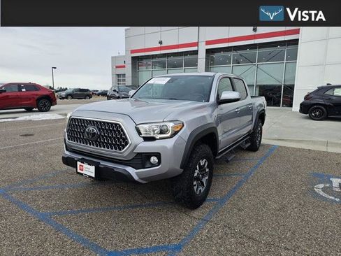 Certified 2018 Toyota Tacoma TRD Off-Road image 1