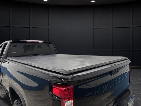 Used 2024 Chevrolet Silverado 2500 LT w/ Convenience Package image 35