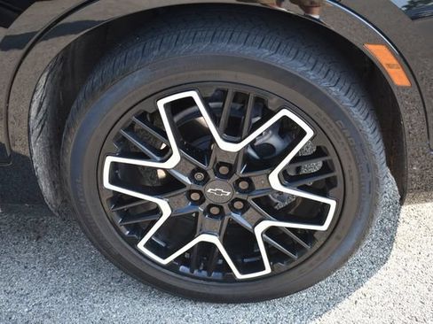 Used 2023 Chevrolet Blazer RS w/ Driver Confidence II Package FWD image 11