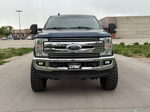 Used 2019 Ford F250 Lariat w/ Lariat Value Package AWD/4WD image 7
