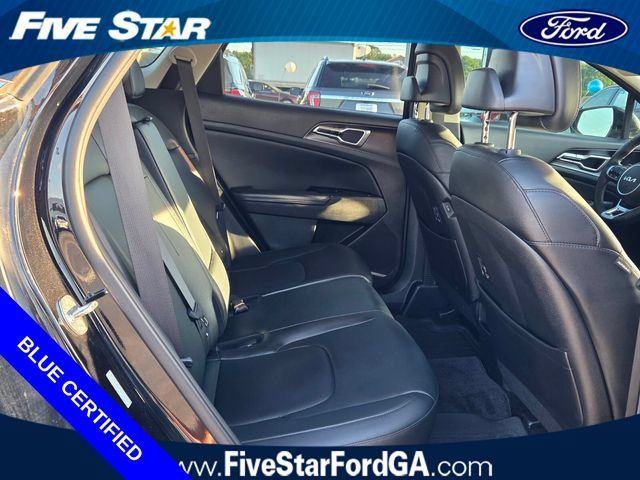 Used 2025 Kia Sportage EX FWD image 15