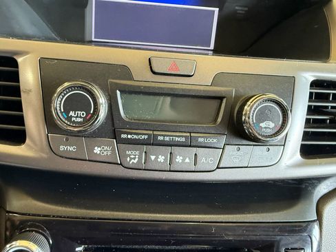 Used 2016 Honda Odyssey SE image 19