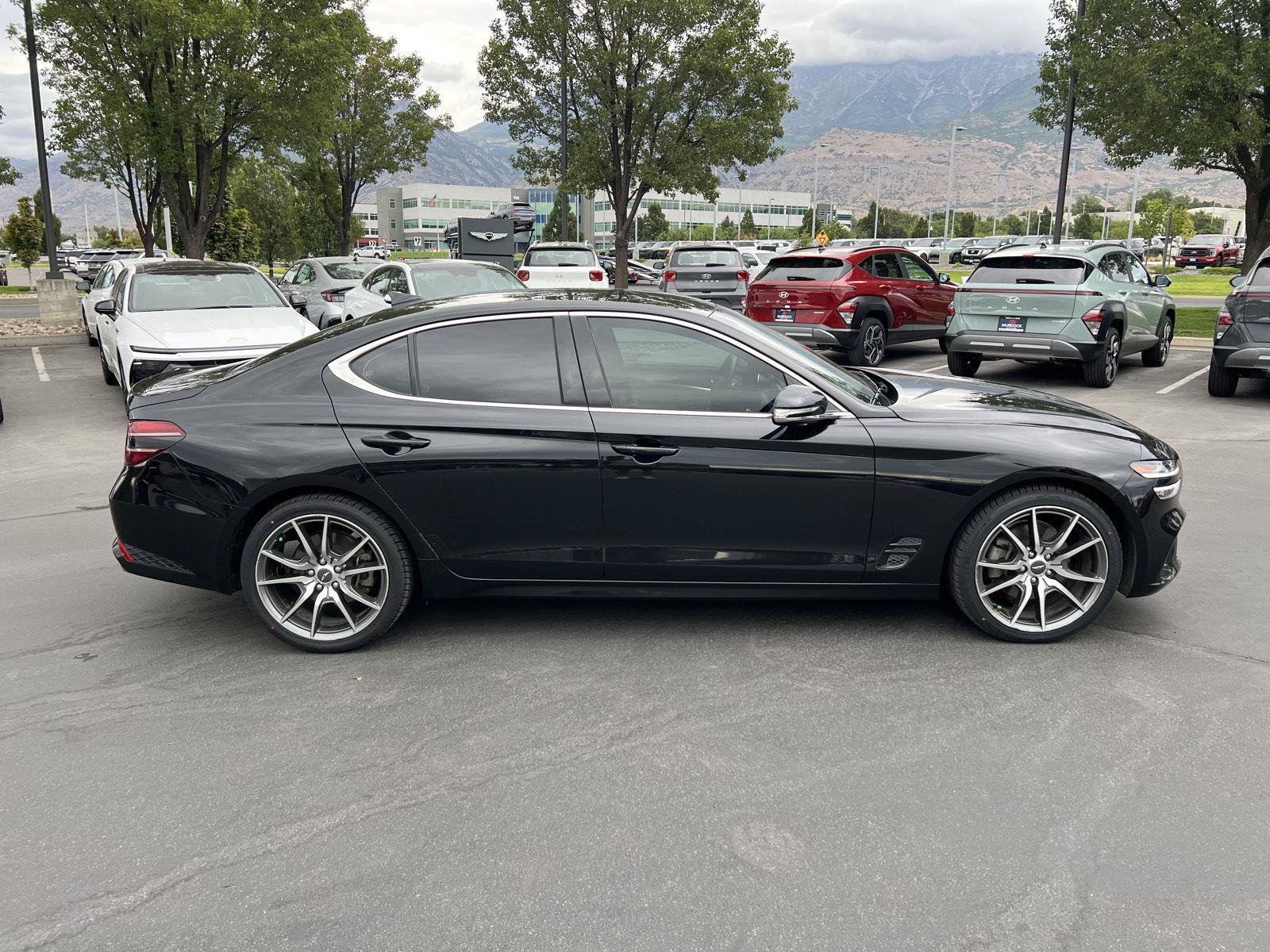 Used 2023 Genesis G70 2.0T AWD/4WD image 14