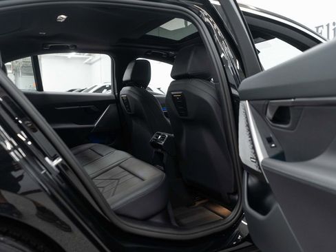 Used 2025 BMW 540i xDrive image 12