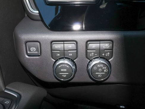 New 2026 GMC Sierra 1500 SLT w/ SLT Premium Plus Package AWD/4WD image 24