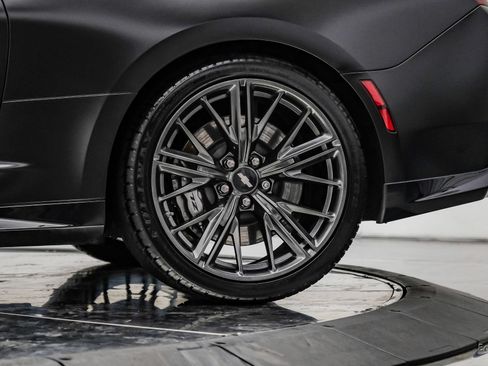 Used 2018 Chevrolet Camaro ZL1 RWD image 95