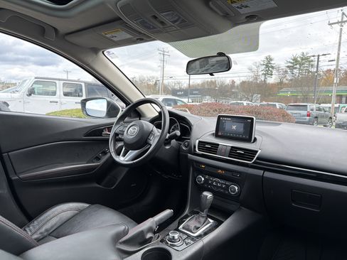 Used 2015 MAZDA MAZDA3 i Grand Touring image 16