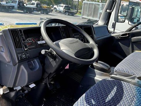 New 2025 Chevrolet Low Cab Forward image 8