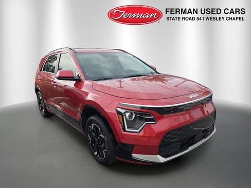 Used 2023 Kia Niro Wind FWD image 1