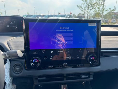 New 2026 Toyota C-HR AWD/4WD image 28