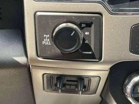 Used 2022 Ford F250 Lariat w/ Black Appearance Package AWD/4WD image 15