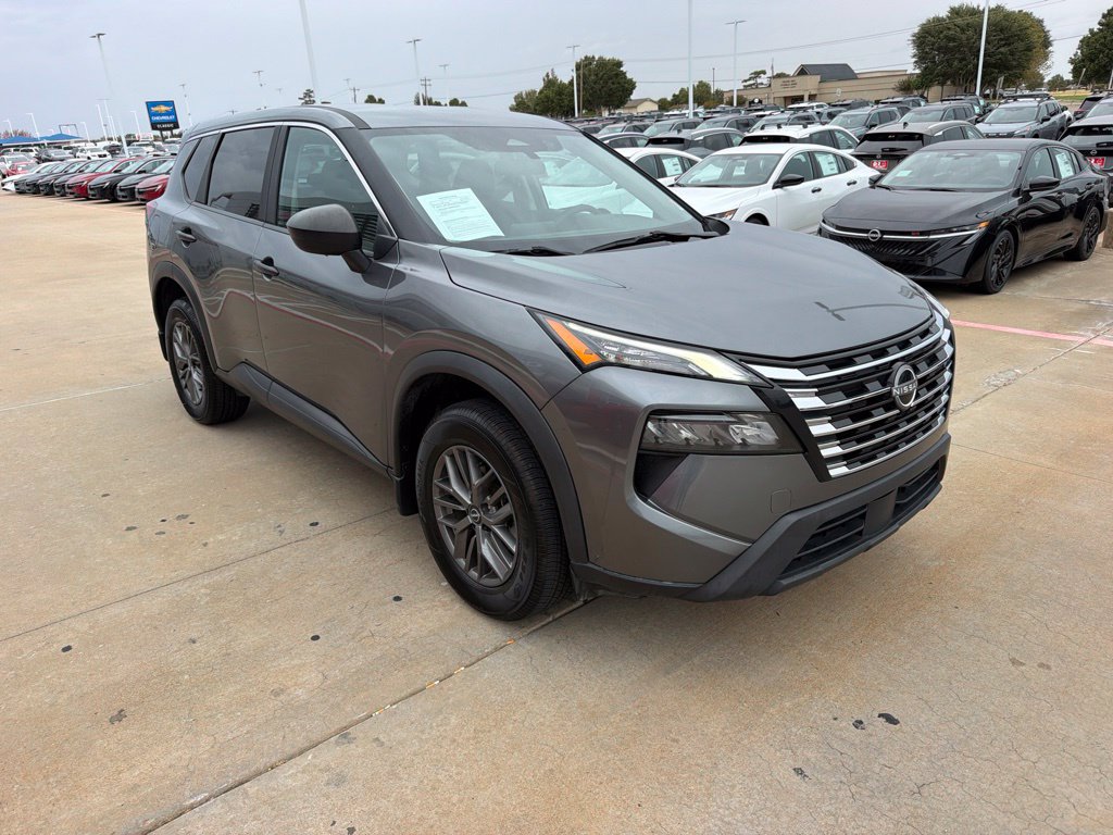 Used 2024 Nissan Rogue S FWD image 7