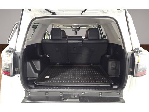 Used 2022 Toyota 4Runner Limited image 16