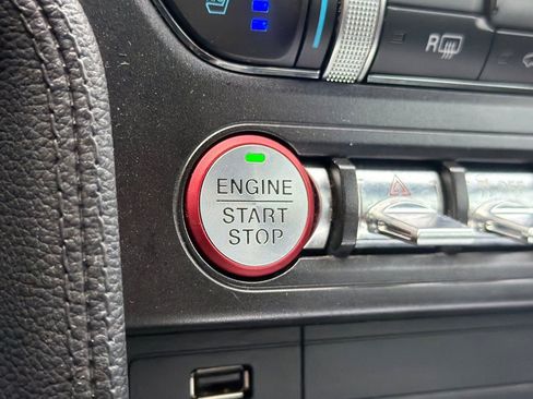 Used 2018 Ford Mustang Premium image 20