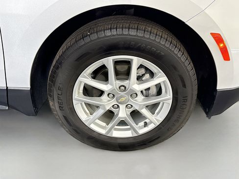 Used 2022 Chevrolet Equinox LT FWD image 32