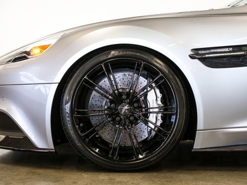 Used 2014 Aston Martin Vanquish Coupe RWD image 18