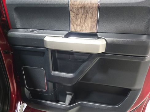 Used 2017 Ford F350 Lariat w/ Chrome Package image 14