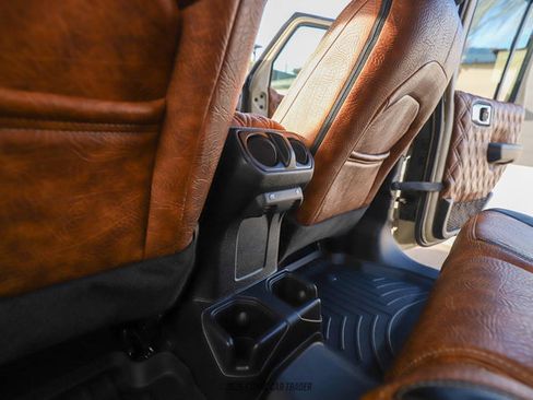 Used 2023 Jeep Gladiator Sport image 34