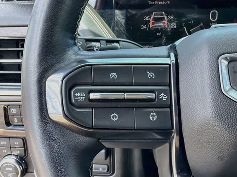 Used 2025 GMC Yukon Denali Ultimate AWD/4WD image 40