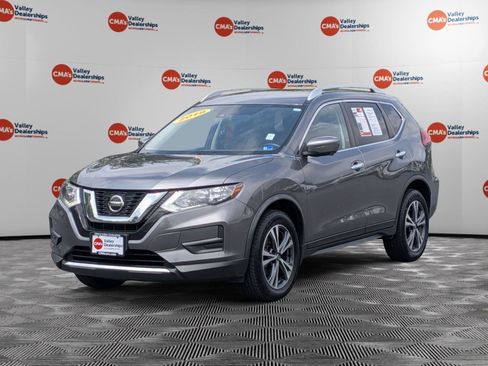 Used 2019 Nissan Rogue SV w/ Premium Package AWD/4WD image 1