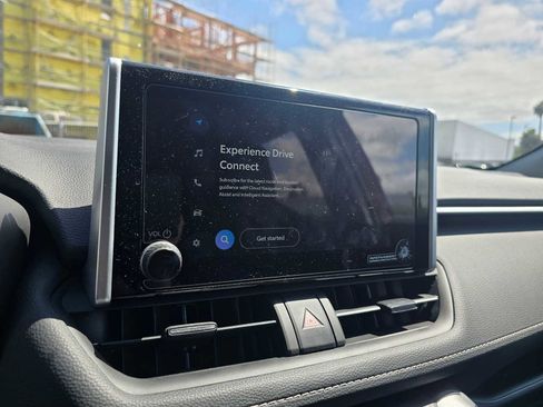 Used 2025 Toyota RAV4 XLE w/ Convenience Package image 28