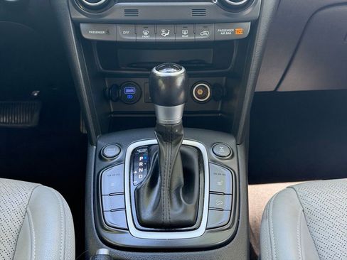 Used 2021 Hyundai Kona Limited AWD/4WD image 13