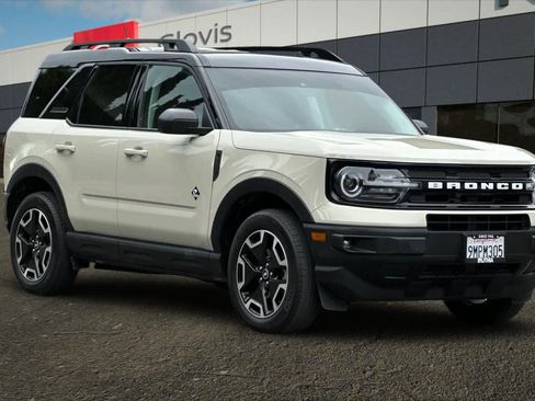 Used 2024 Ford Bronco Sport Outer Banks AWD/4WD image 10