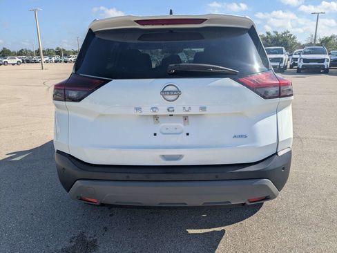 Used 2023 Nissan Rogue S AWD/4WD image 6