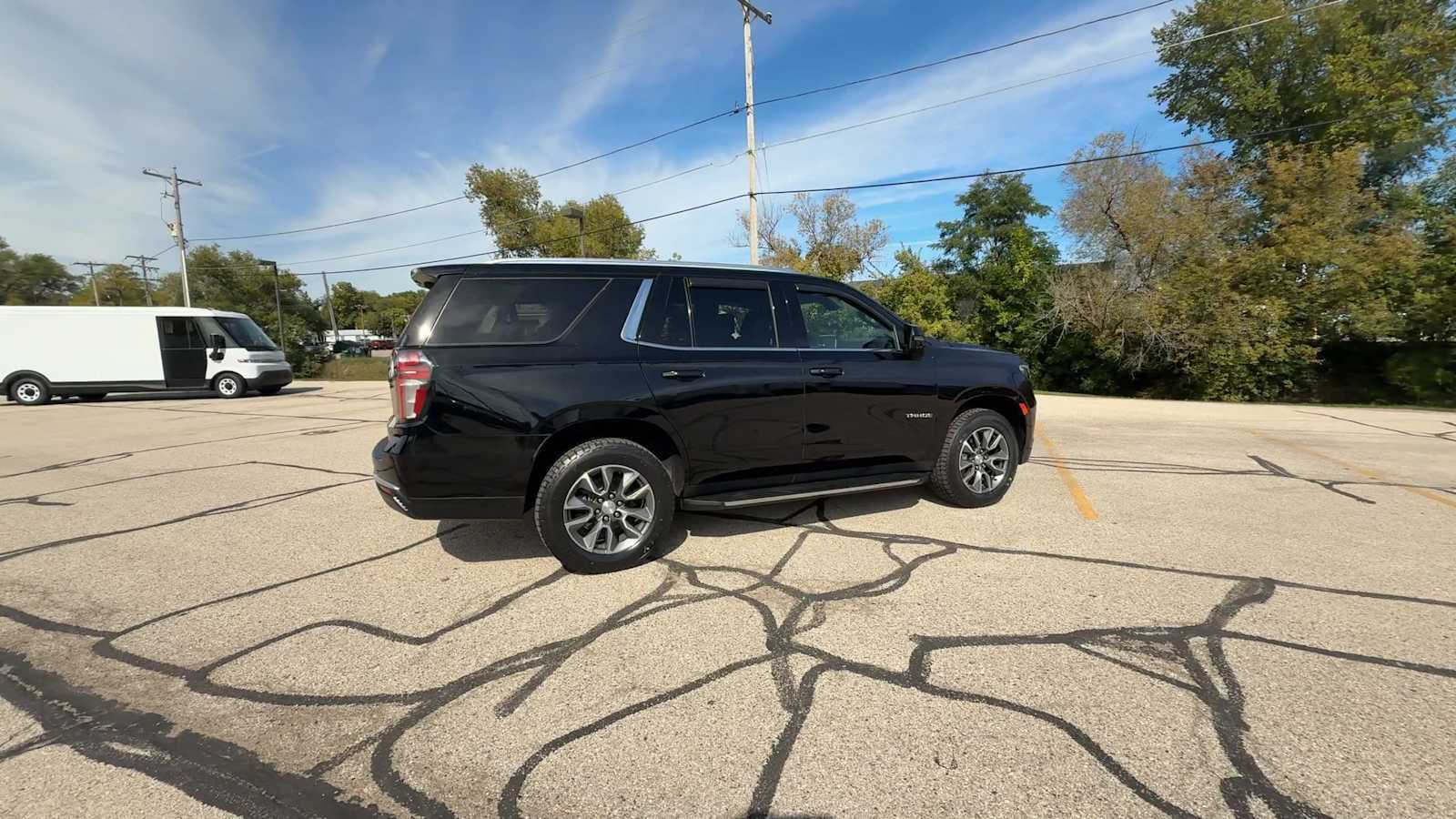 Used 2021 Chevrolet Tahoe LT w/ LT Signature Package AWD/4WD image 8