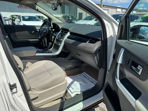 Used 2011 Ford Edge SE w/ 101A Rapid Spec Order Code FWD image 12