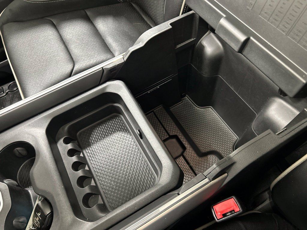 Used 2019 RAM 1500 Laramie AWD/4WD image 25