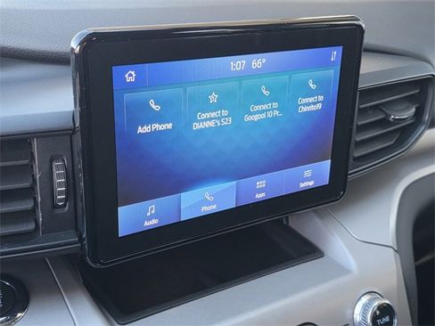 Used 2023 Ford Explorer XLT image 19