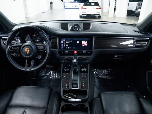 Used 2023 Porsche Macan GTS AWD/4WD image 9