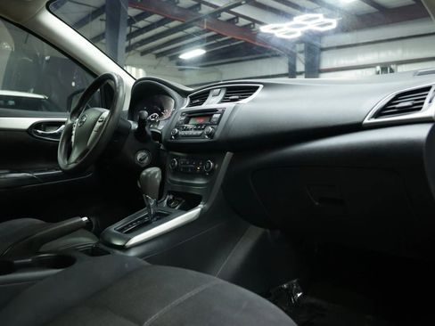 Used 2017 Nissan Sentra S FWD image 30