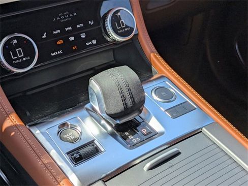 New 2026 Jaguar F-PACE R-Dynamic S image 9