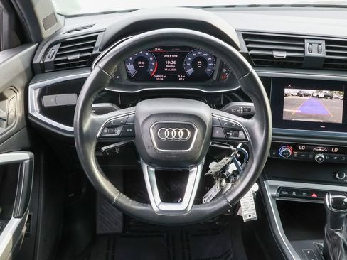 Used 2019 Audi Q3 2.0T Premium AWD/4WD image 8