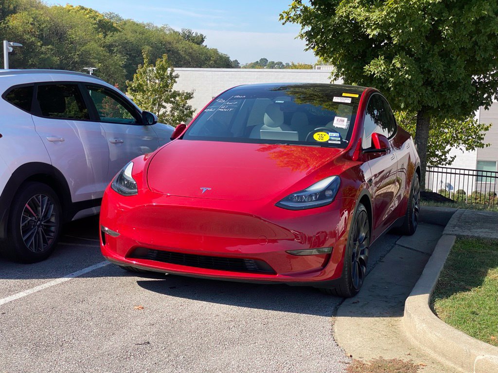 Used 2021 Tesla Model Y Performance AWD/4WD image 3