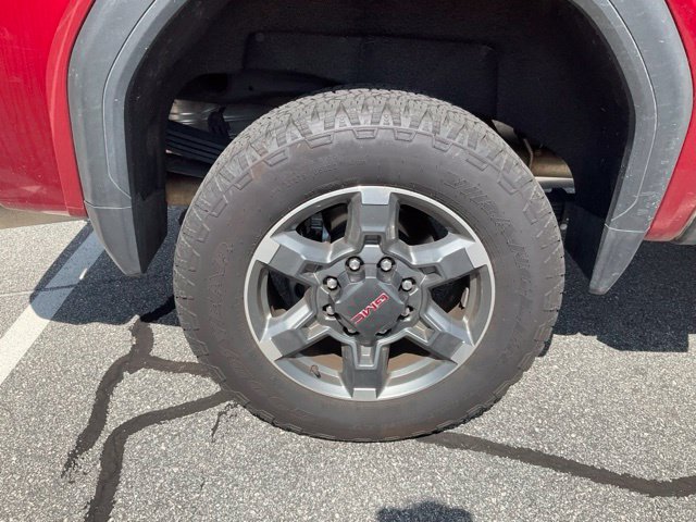 Used 2025 GMC Sierra 2500 SLT w/ SLT Convenience Package AWD/4WD image 15