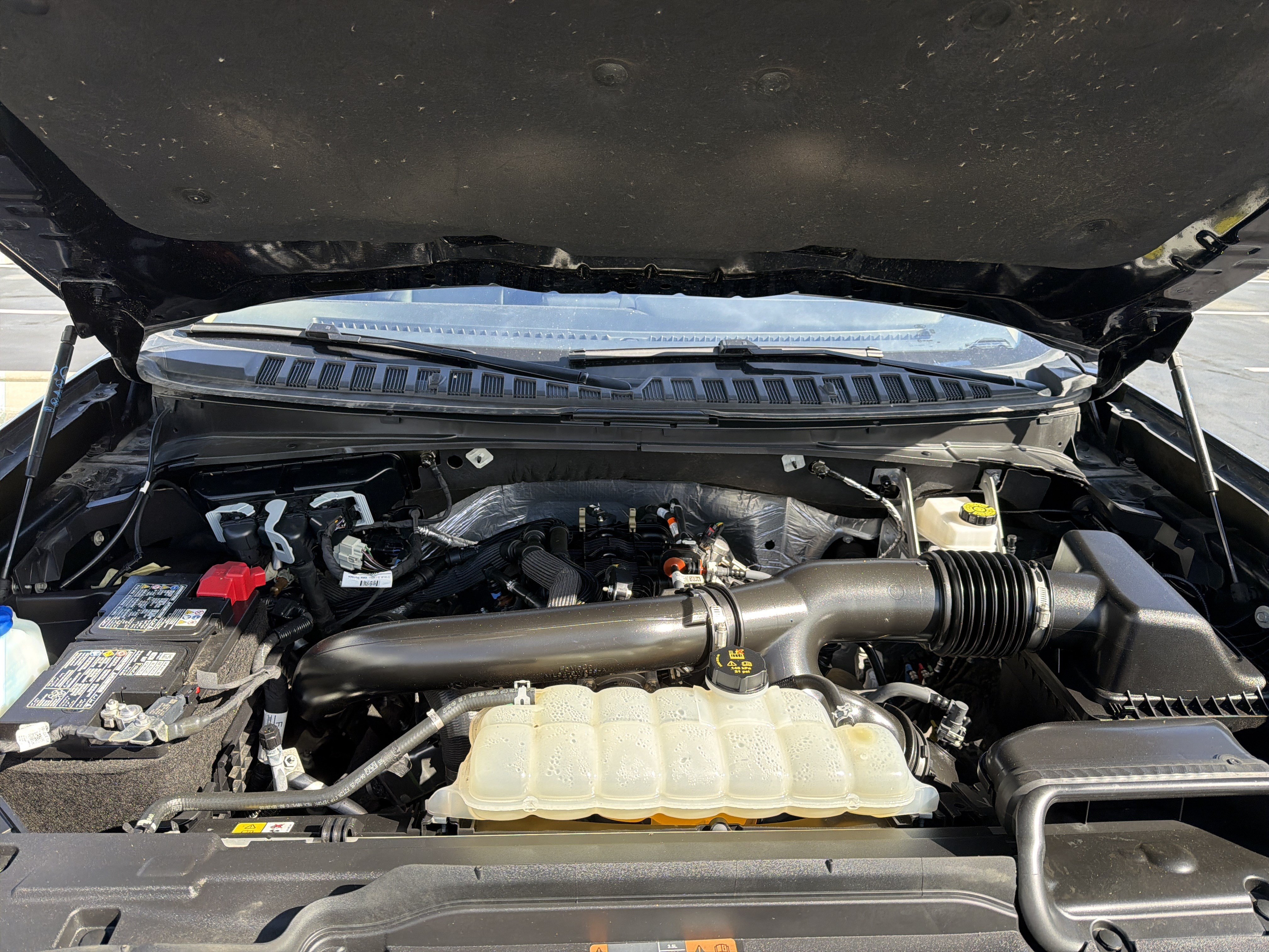 Used 2025 Ford Expedition Active AWD/4WD image 23