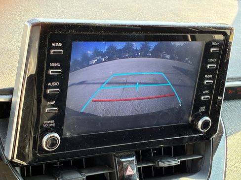 Used 2020 Toyota Corolla LE w/ LE Convenience Package FWD image 8