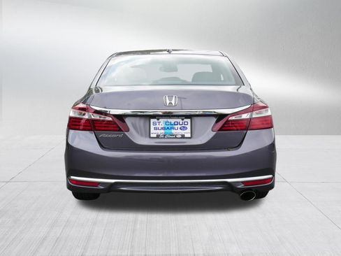 Used 2017 Honda Accord EX-L image 6