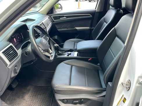 Used 2023 Volkswagen Atlas SE w/ Panoramic Sunroof Package AWD/4WD image 9