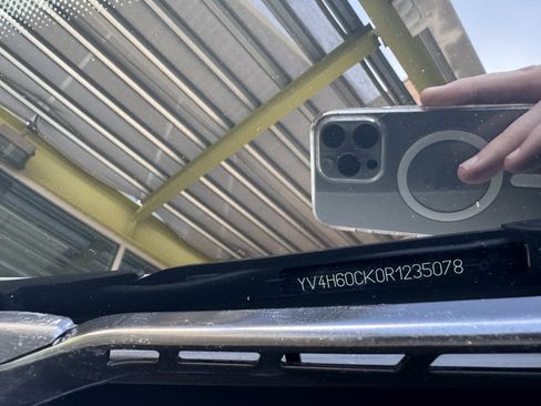 Used 2024 Volvo XC90 T8 Core w/ Protection Package Premier image 46