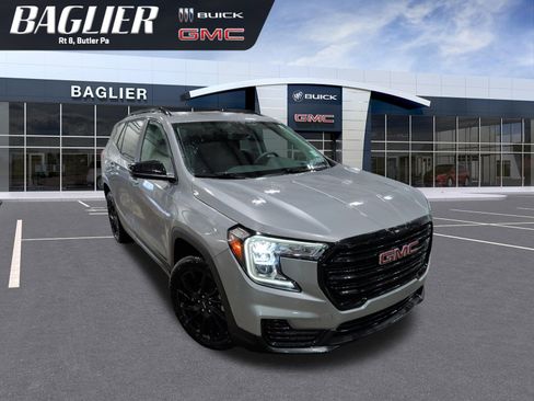 Used 2023 GMC Terrain SLE w/ Driver Convenience Package image 1