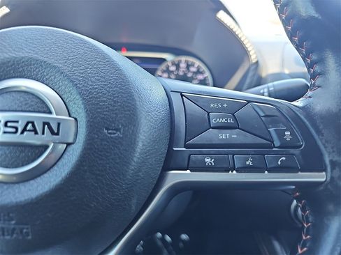 Used 2022 Nissan Sentra SR w/ Lighting Package image 17