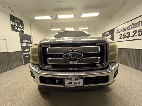 Used 2011 Ford F350 Lariat image 5