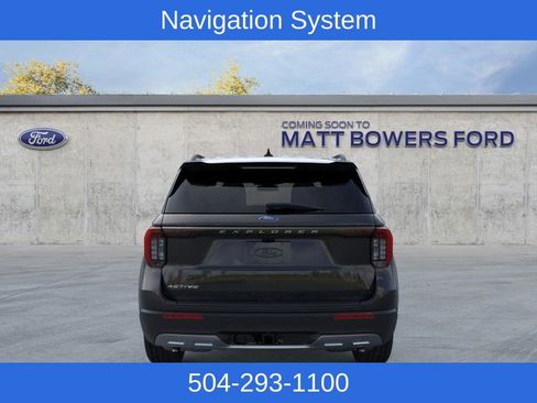 New 2026 Ford Explorer Active RWD image 7