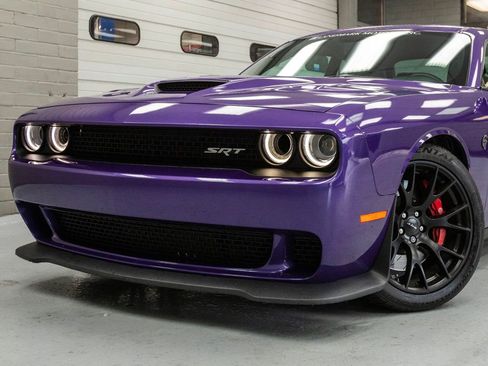 Used 2016 Dodge Challenger SRT Hellcat image 18